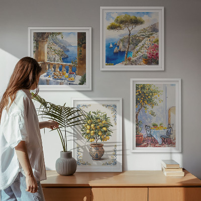 Billedvæg over sofa Bord med havcitrontræ