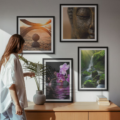 Billedsæt med ramme Blomster i vandet ved Buddha-vandfaldet