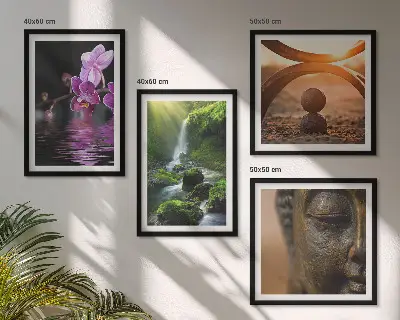 Blomster i vandet ved Buddha-vandfaldet billedsæt med ramme