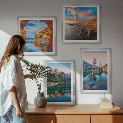 Billedvæg over sofa Bjergsøer, der reflekterer klipper