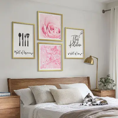 Køkkenets fine roseblomster billedsæt med ramme