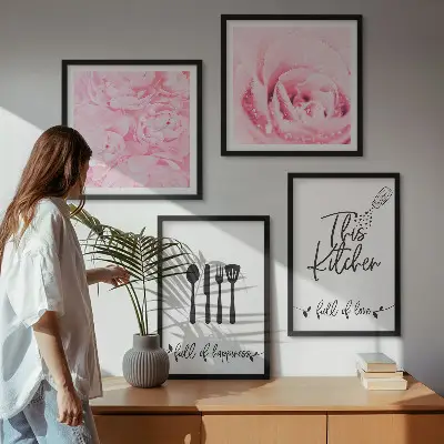 Køkkenets fine roseblomster billedsæt med ramme