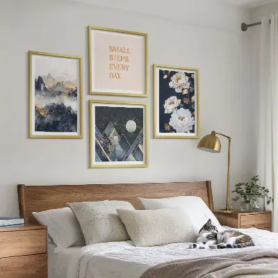 Billedsæt med ramme abstrakte bjerge og blomster som inspiration