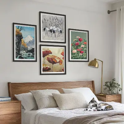 Billedsæt med ramme motiver af bjerge, vandfald, fugle og blomster