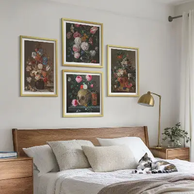 Blomster i vaser billedvæg til over sofaen