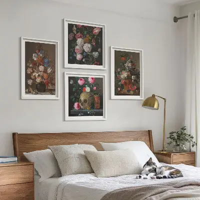 Blomster i vaser billedvæg til over sofaen
