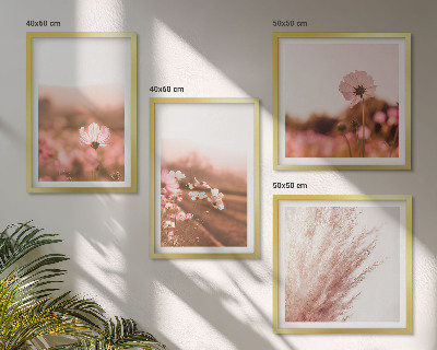 Billedsæt med ramme Vilde blomster på engene om sommeren