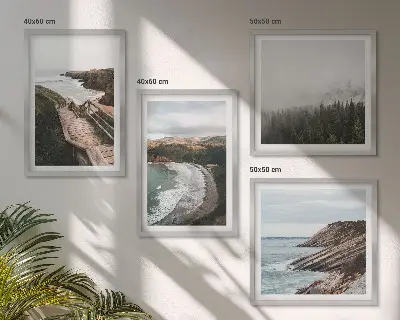 Billedvæg til sofa med motiv af klipper og strandlandskab