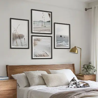 Vegetation ved vandet om sommeren billedvæg over sofa
