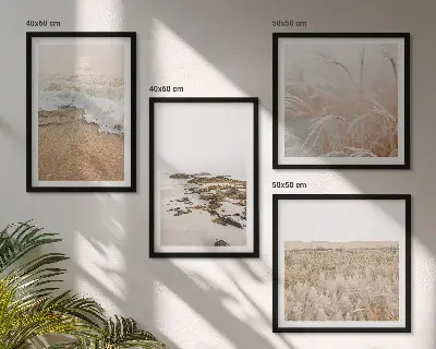Billedsæt med ramme strandbølger og sten om sommeren