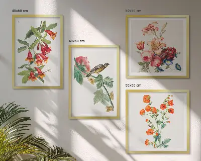Billedvæg over sofa med retro motiv af malede blomster og fugle