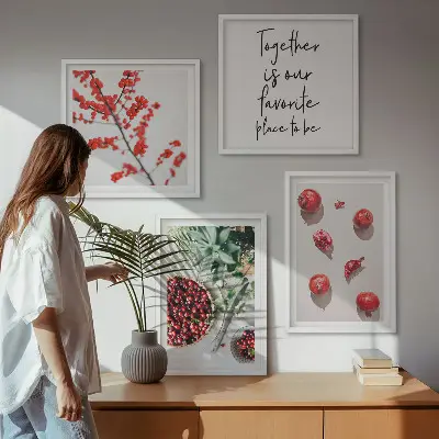 Billedvæg over sofa minimalistisk motiv af røde planter