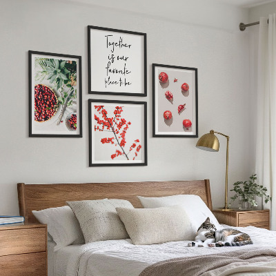 Billedvæg over sofa Røde frugter af planter minimalisme