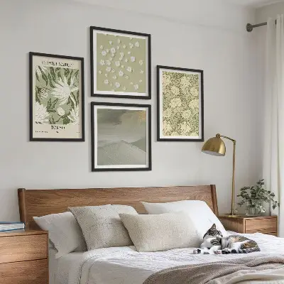 Blomsterabstraktioner i boho-stil billedvæg til over sofaen