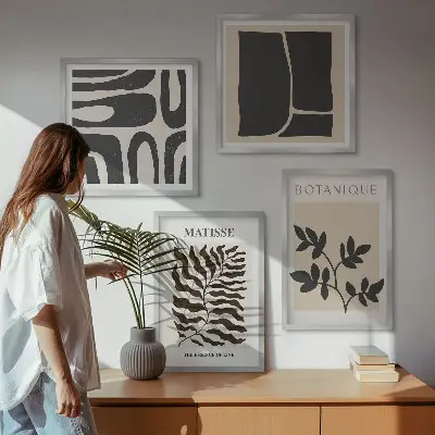 Minimalistiske planteplakater til billedvæg over sofaen