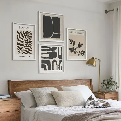 Minimalistiske planteplakater til billedvæg over sofaen