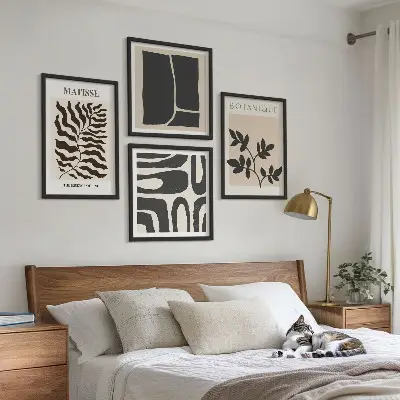 Minimalistiske planteplakater til billedvæg over sofaen