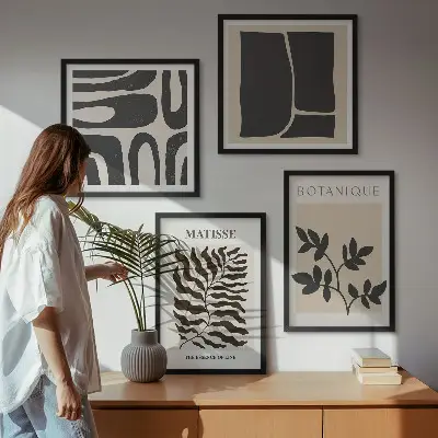 Minimalistiske planteplakater til billedvæg over sofaen