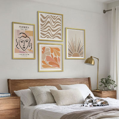 Billedvæg over sofa Sol boho pastelformer