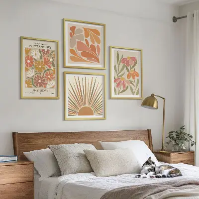 Billedvæg Pastel solblomster til ophæng over sofa