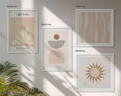 Billedvæg over sofa med stilfulde abstrakte beige farver