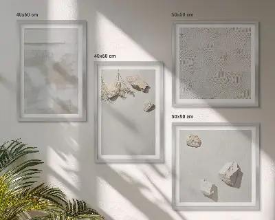 Billedvæg over sofa med boho sandstenstekstur