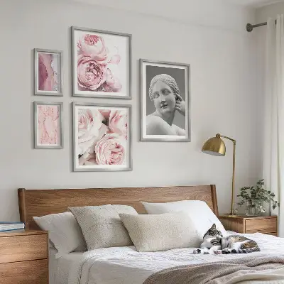 Klassiske blomsterskulpturer billedsæt over sofa
