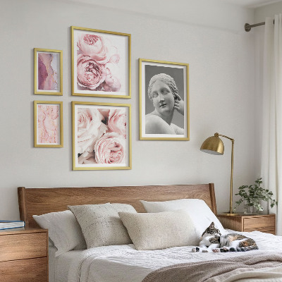 Billedsæt over sofa Klassiske blomsterskulpturer