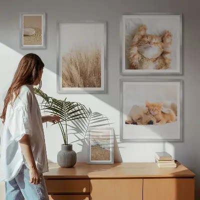 Billedsæt over sofa med søde dyr og landskaber