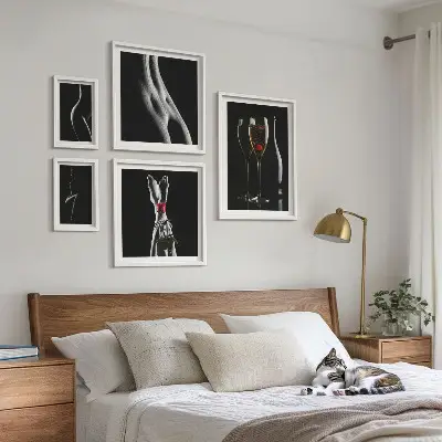 Billedkomposition til væggen moderne detaljer i sort og rød