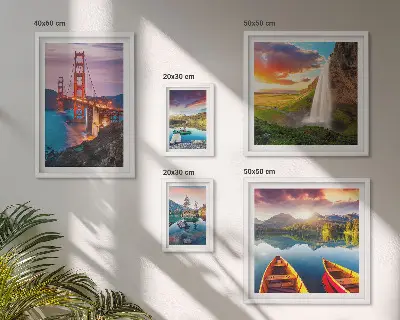 Billedsæt over sofa med motiver af landskaber, natur og broer i USA