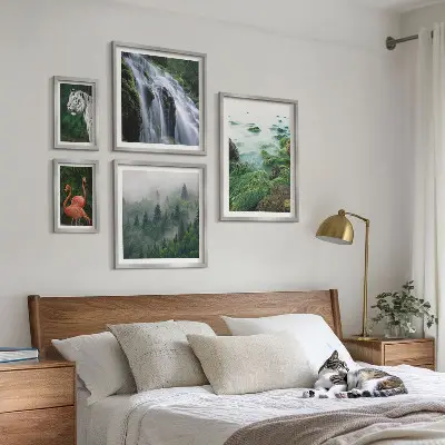 Billedkomposition til væg med natur, vilde dyr og landskaber