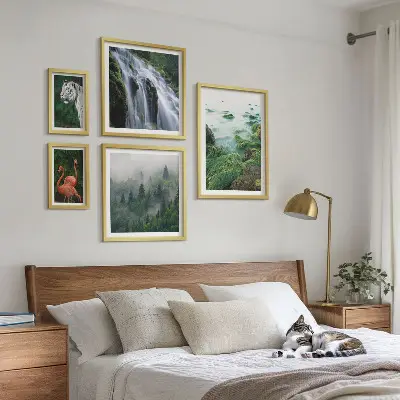 Billedkomposition til væg med natur, vilde dyr og landskaber