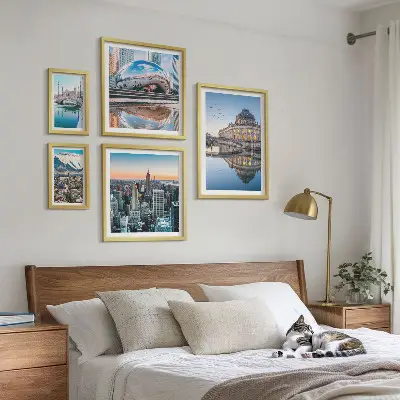 Billedkomposition til væg med bylandskaber, arkitektur og natur