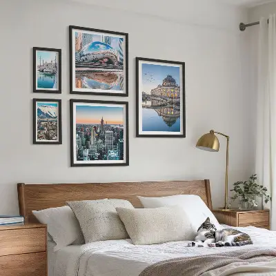 Billedkomposition til væg med bylandskaber, arkitektur og natur