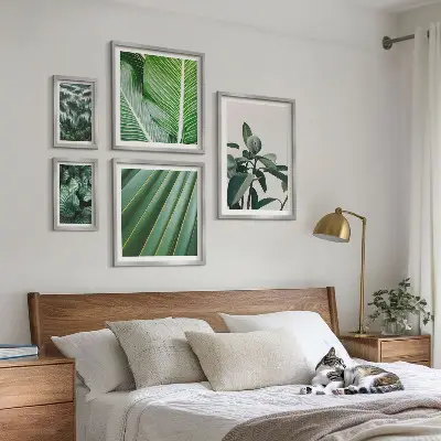 Billedkomposition til væg med inspirationer til tropiske planter
