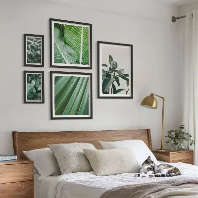 Billedkomposition til væg med inspirationer til tropiske planter