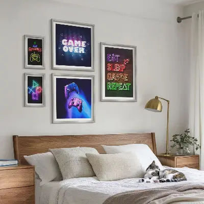 Billedkomposition til væg med neon computerspiltemaer