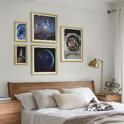 Billedsæt over sofa Astronauternes rumopdagelser