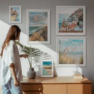 Billedkomposition til væg med motiv af strandlandskaber i verden