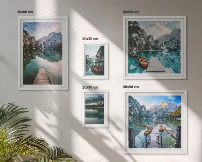 Billedkomposition til væg med motiv af bjergsøer og natur