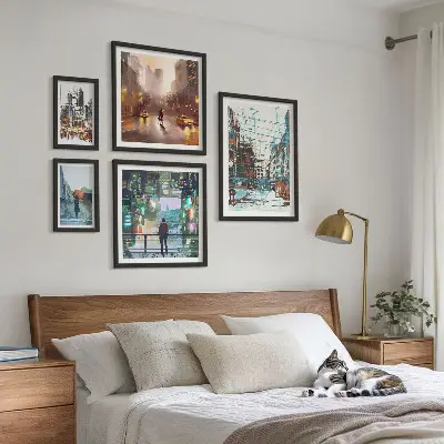 Billedsæt af moderne bylandskaber til ophængning over sofaen