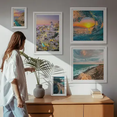 Billedkomposition til væg med motiver af kystlandskaber og strande