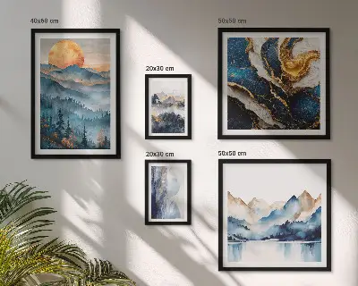 Billedsæt over sofa med motiv af bjerglandskaber i vest