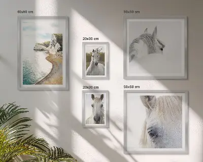 Billedkomposition til væg med heste på stranden i minimalistisk naturstil