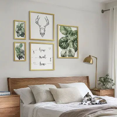 Billedsæt til sofa med plantemotiver og naturtema
