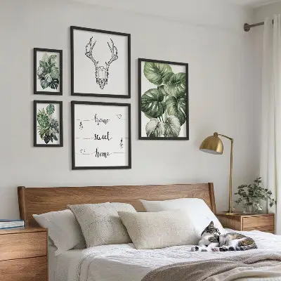 Billedsæt til sofa med plantemotiver og naturtema