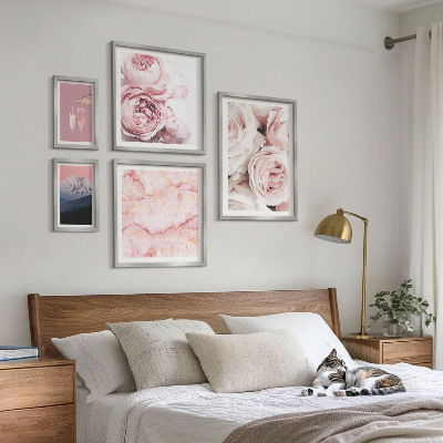Billedkomposition til væg Elegant accent med lyserøde blomster