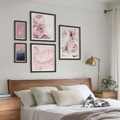 Billedkomposition til væg Elegant accent med lyserøde blomster