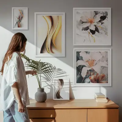 Abstrakte blomsterbilleder sæt til ophængning over sofaen